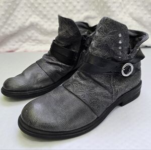 Miz Mooz Mandala Embossed Tooled Leather Pixie Combat Ankle Boot Size 39